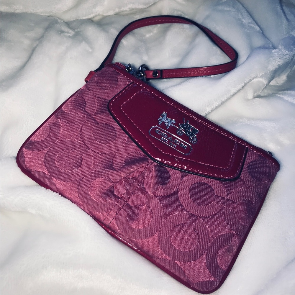coach wallet/ wristlet